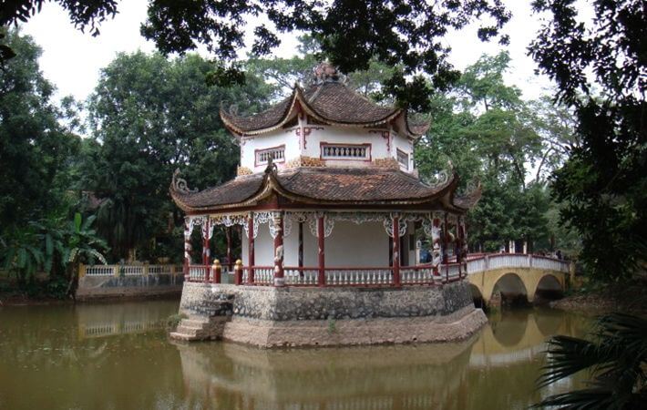 địa chỉ du lịch tâm linh hấp dẫn tại Hà Nội 10