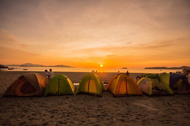 Cắm trại đón bình minh ở những bãi biển hoang sơ ở Ninh Thuận 3